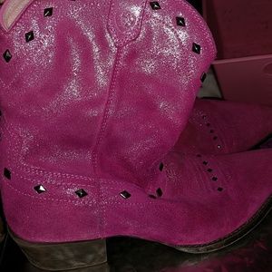 Ariat  size 5.5 boots